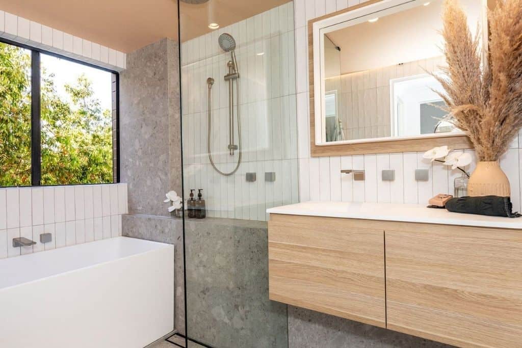 Small bathroom ideas